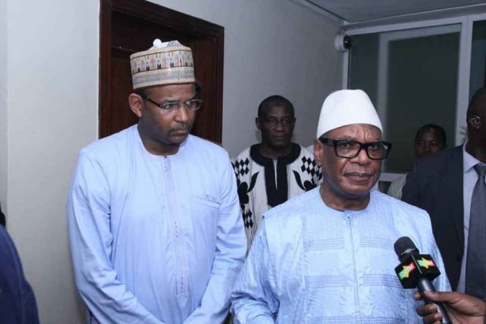 Mali : Le président Ibrahim Boubacar Keïta et son premier ministre Boubou Cissé arrêtés, selon l’un des chefs de la mutinerie de Kati