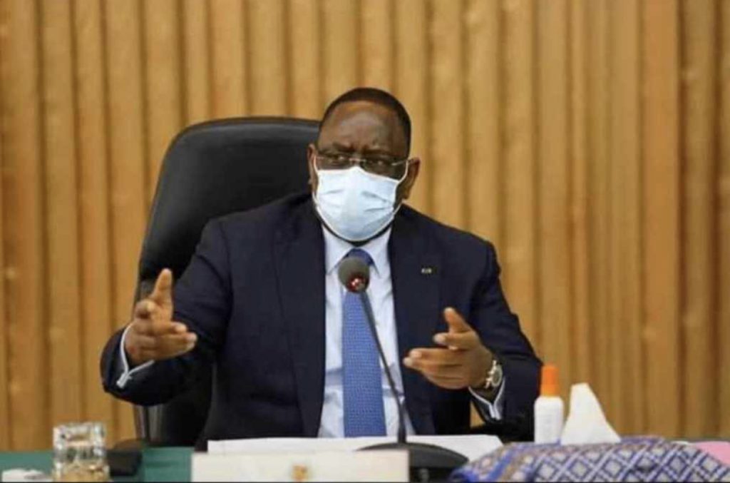 Lutte contre le coronavirus : « Nous devons nous préparer à une longue lutte, difficile », prévient Macky Sall