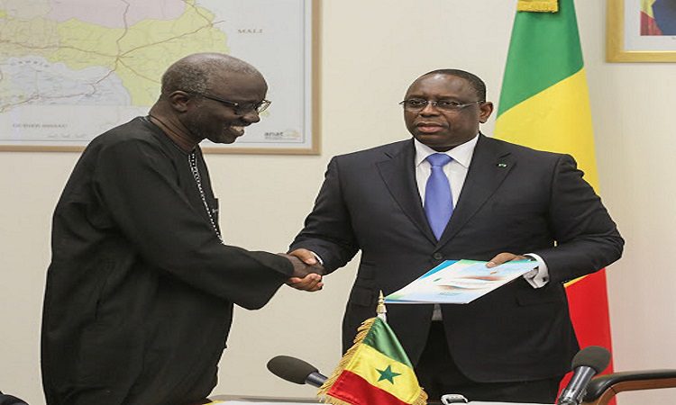 « Professeur émérite, Moustapha Sourang était un homme de foi et un homme d’Etat », l’hommage de Macky Sall au Pr Sourang