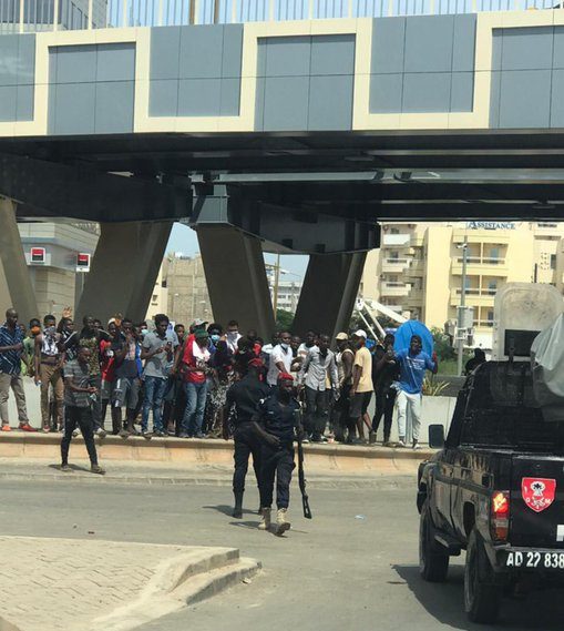 Sénégal : Manifestation devant l’ambassade de Guinée à Dakar
