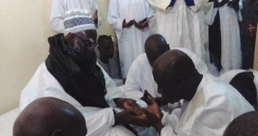 Darou Salam Typ : Idrissa Seck chez le khalife général des mourides Serigne Mountakha Mbacké