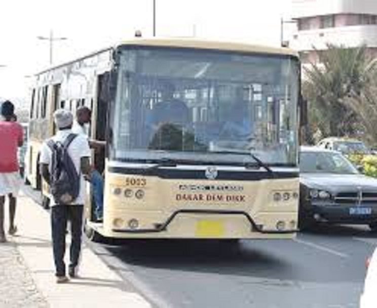 Dakar Dem Dikk reprend timidement son trafic