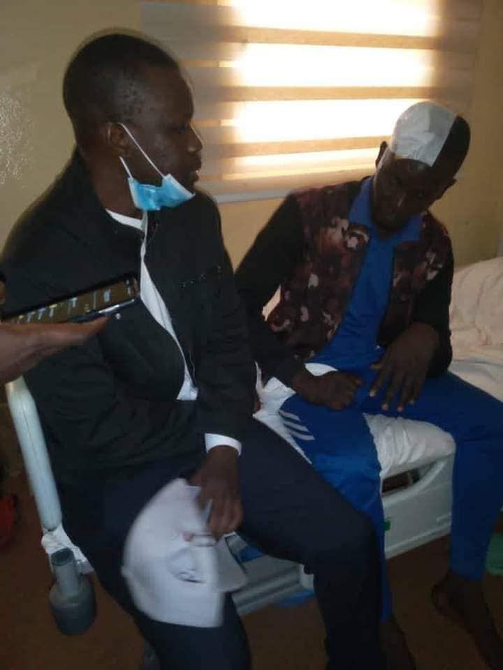 Hôpital Idrissa Pouye de Grand Yoff : Ousmane Sonko réserve sa première sortie au militant blessé par balle lors de manifestations