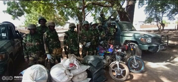 Kédougou : Saisie importante de cyanure, du zinc et deux motocyclettes (Armée)