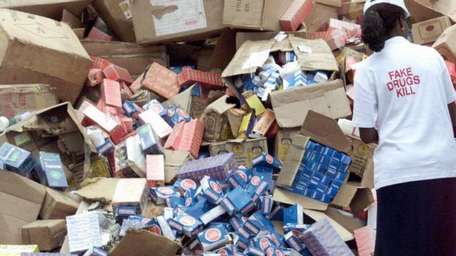 Importante saisie de produits pharmaceutiques contrefaits à Dakar