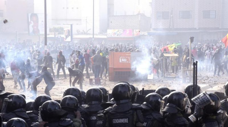 Récentes manifestations : Amnesty recense 12 morts, 400 blessés et constitue 10 avocats pour défendre les familles des victimes