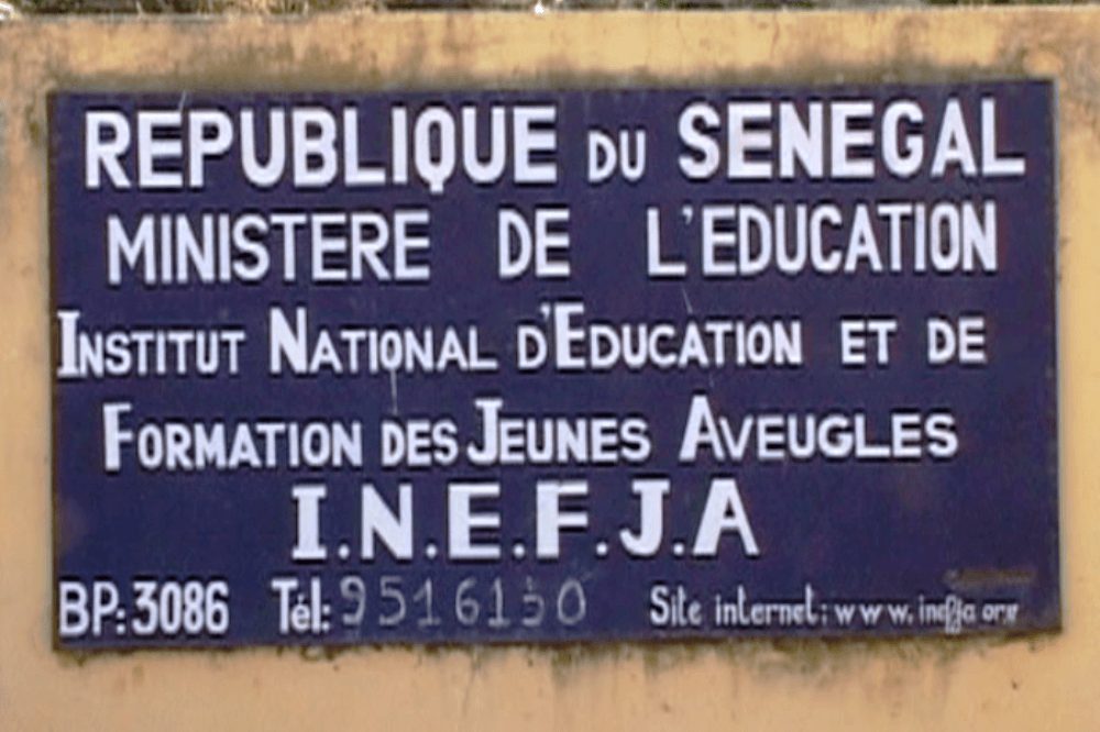 Thiès : Les élèves non-voyants de l’INEFJA marchent pour réclamer l’affectation d’un infirmier