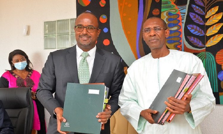 Le Sénégal et la Banque mondiale signent quatre accords d’un montant de 484 milliards de francs CFA
