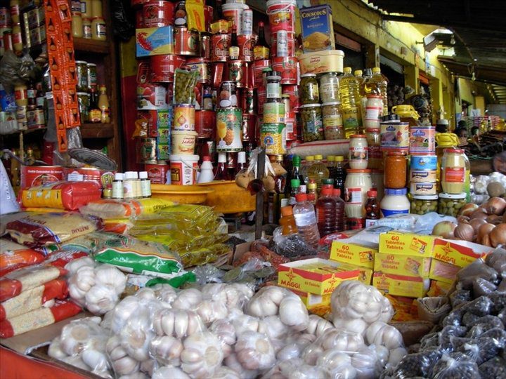 Hausse des prix des produits de première nécessité : Commerçants et industriels indexent les taxes de l’Etat