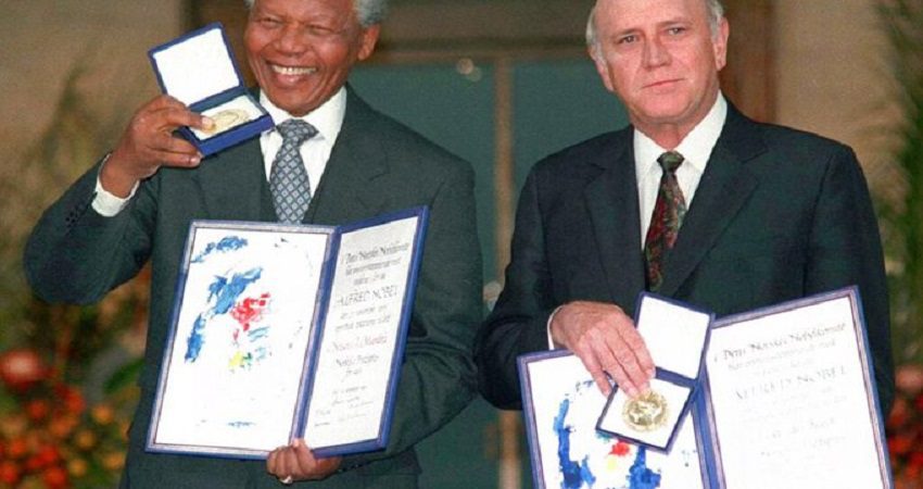 Décès de Frederik Willem de Klerk, dernier président blanc d’Afrique du Sud