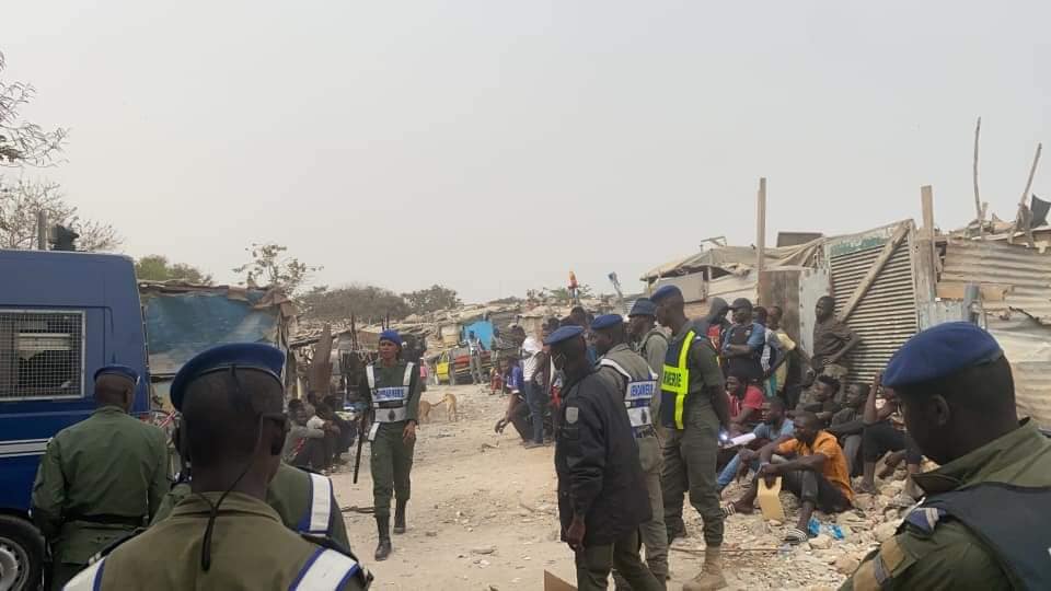 Vaste coup de filet de la Gendarmerie dans plusieurs quartiers de Dakar, une centaine d’interpellations