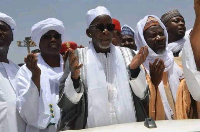 Crise au Darfour : Le Khalif général de la Faydatidianya Cheikh Mahi ibrahima Niass rassemble 50 tribus et leur demande de déposer les armes