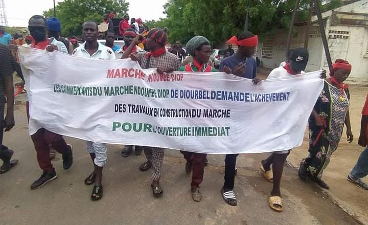 Diourbel : Les commerçants pressent les autorités pour l’achèvement des travaux du marché Ndoumbé Diop