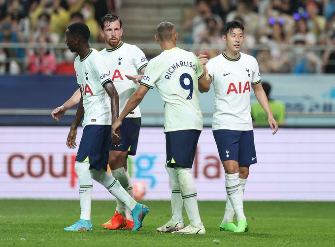 Pape Matar Sarr engrange ses premières minutes avec Tottenham