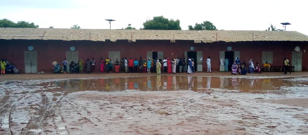 Ziguinchor/Législatives 2022 : La pluie s’invite au scrutin avec un démarrage timide, 20% à la mi-journée