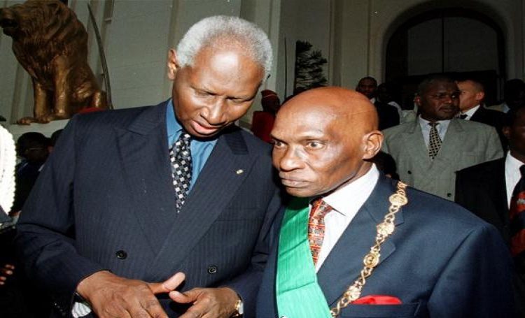 Crise politique : Abdou Diouf et Abdoulaye Wade appellent la jeunesse et les acteurs politiques à répondre au dialogue et à l’apaisement