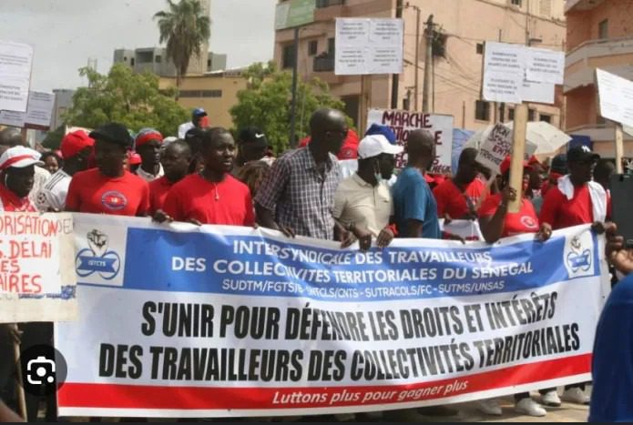 Collectivités territoriales : Les travailleurs reconduisent leur mot d’ordre de grève pour 120 heures