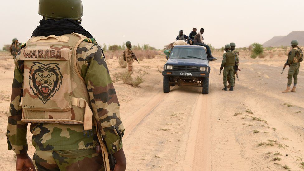 Mali : attaques coordonnées contre des positions de l’armée dans l’Ouest