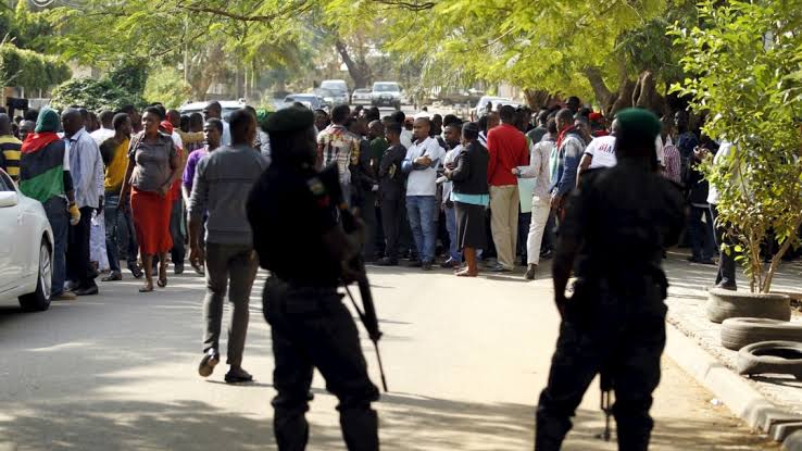 Nigeria : des manifestants réclament la libération de Nnamdi Kanu