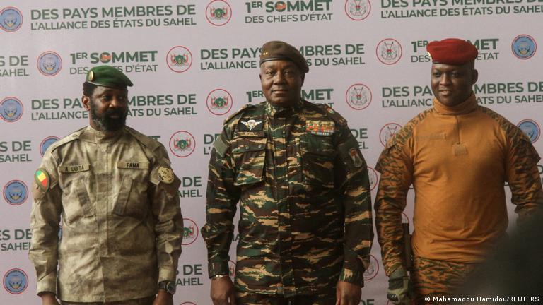 L’Alliance des États du Sahel officialise la création d’une force militaire commune