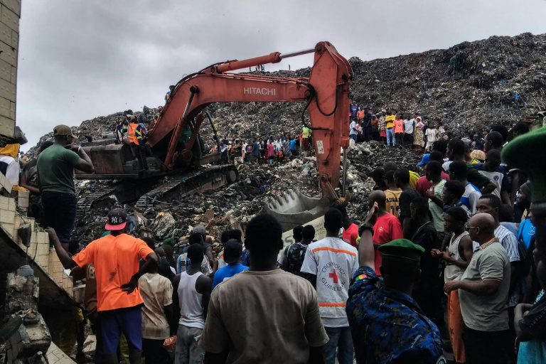 Guinée : un éboulement dans une décharge fait au moins 30 morts à Conakry